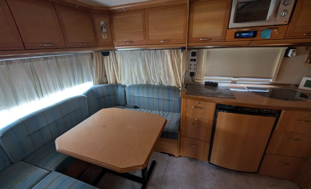 2-campingplatz-gnarrenburg-mitewohnwagen-002-mobile-002