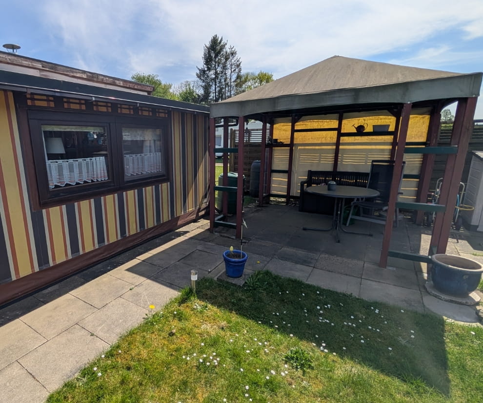 2_1-campingplatz-gnarrenburg-mitewohnwagen-002-desktop-001